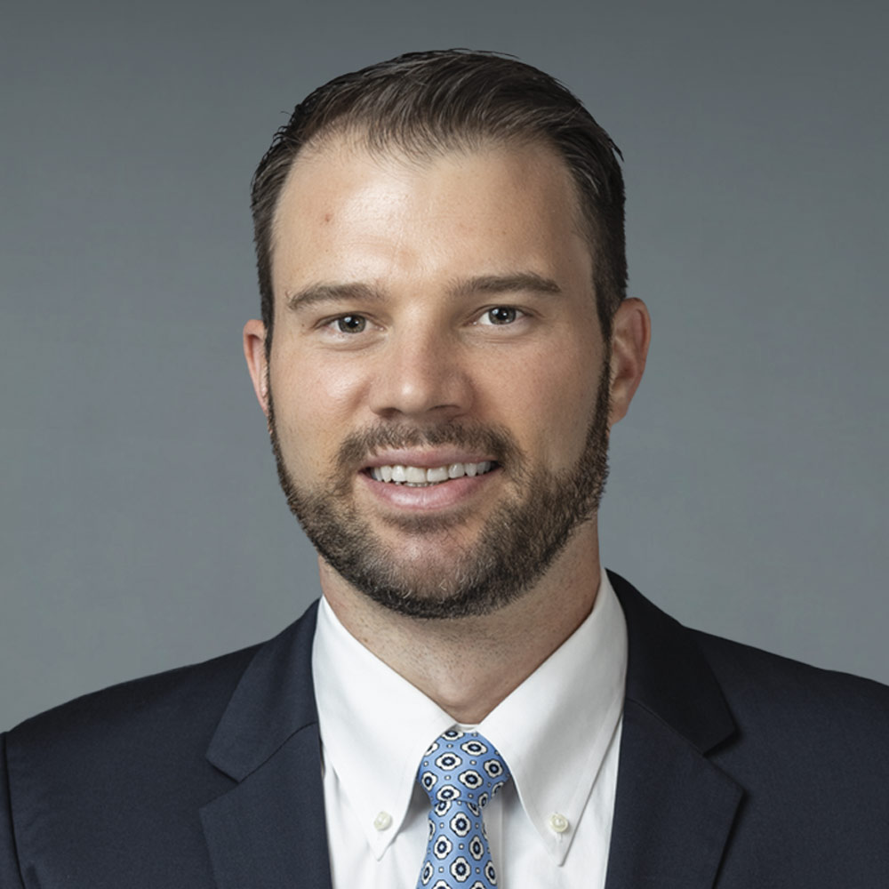 Dr. Kevin S., Orthopedic Surgeon